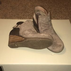 Suede Dansko Shirley Wedge